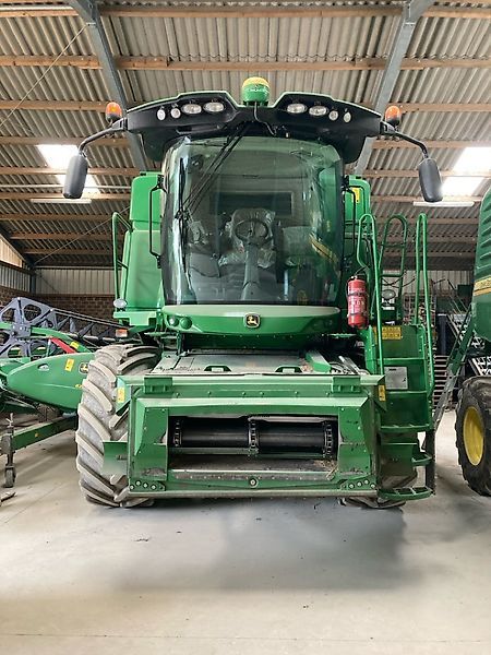 E-FARM: John Deere T 550 i - Mietitrebbia - id QPKXCSG - 162.500 € - Anno di costruzione: 2020 - Ore: 698,Germania