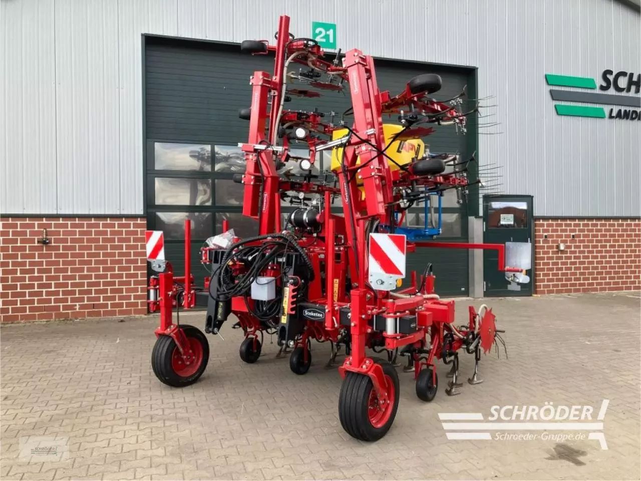 E-FARM: Lemken steketee hackmaschine - Autre travail du sol - id NEMVTZA - 39 900 € - Année: 2020 - Allemagne