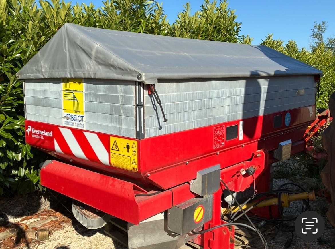 E-FARM: Kverneland exacta tl - Düngerstreuer - id QRZJJWB - 5.800 € - Baujahr: 2010 - Frankreich