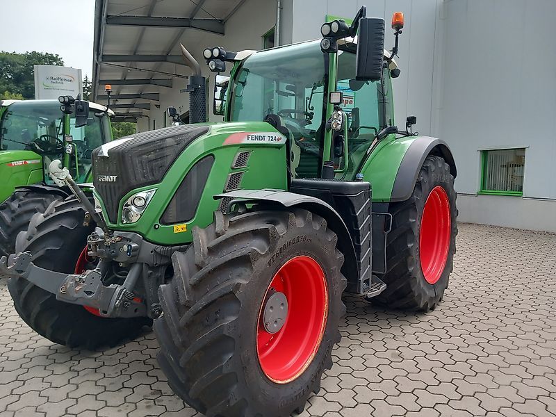 E-FARM: Fendt 724 Vario - Tracteur - id JGLGSTA - 85 000 € - Année: 2016 - Lecture du nombre d'heure: 9 437,Puissance du moteur (chevaux): 240,Allemagne