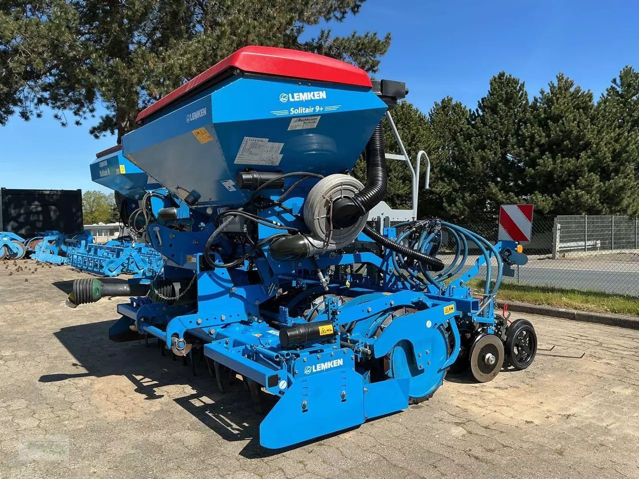Lemken Solitair 9+/300 Kombinacja uprawowo-siewna 46 500 €