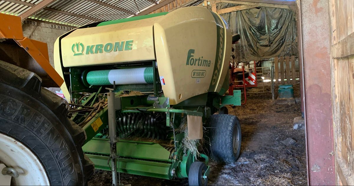 E-FARM: Krone Fortima V 1500 MC - Lis - id 8XFHZAR - 18 000 € - Rok výroby: 2011 - Celkový počet vyrobených balíků: 11 957,Francie