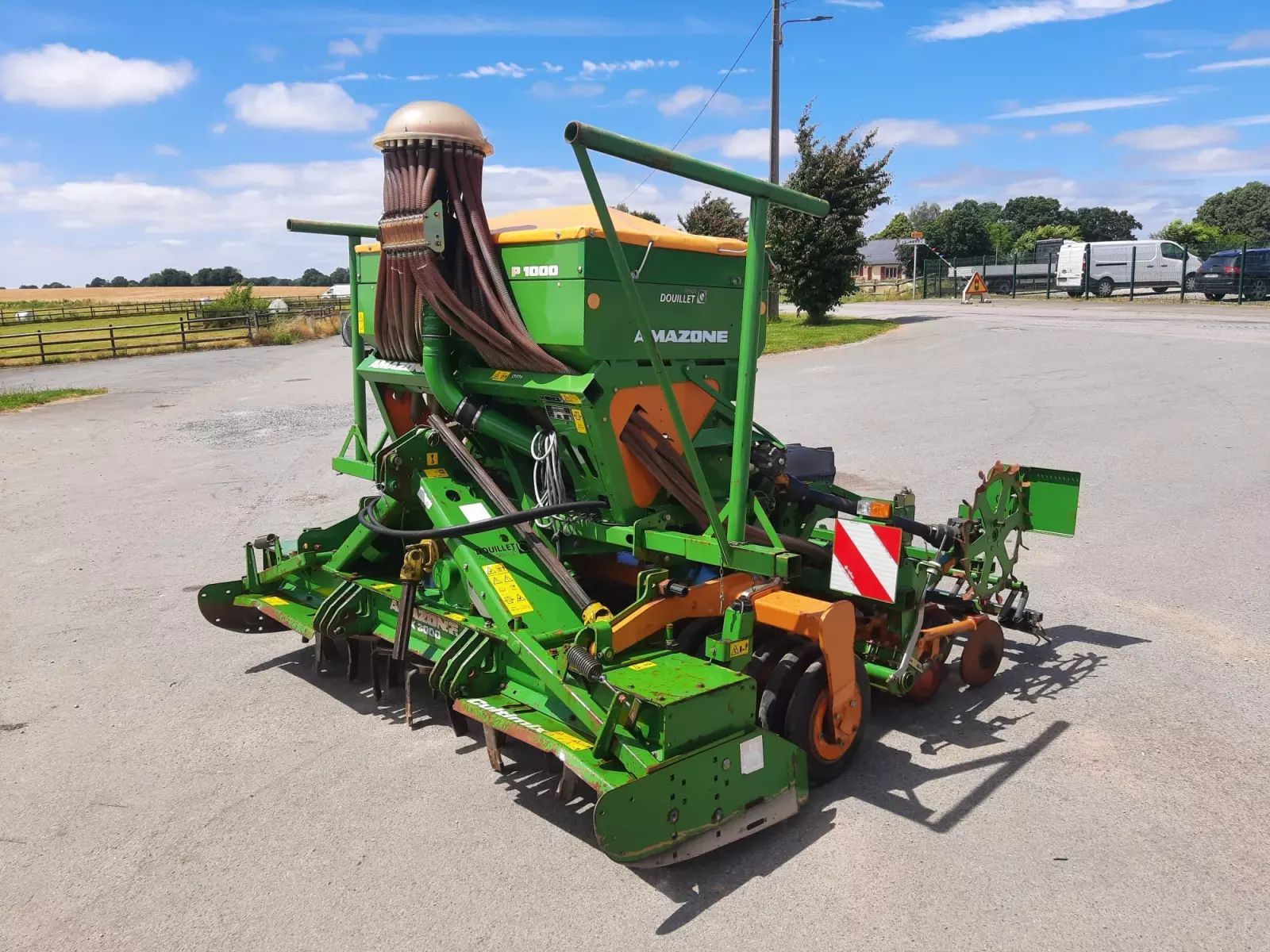 E-FARM: Amazone ad-p 303 - Drilling machine combination - id I3AJHCG - €17,000 - Year of construction: 2014 - France