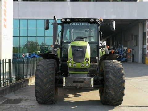 E-FARM: Claas Arion 640 CIS - Tracteur - id 9BSNPUQ - Année: 2011 - Puissance du moteur (chevaux): 170,Italie