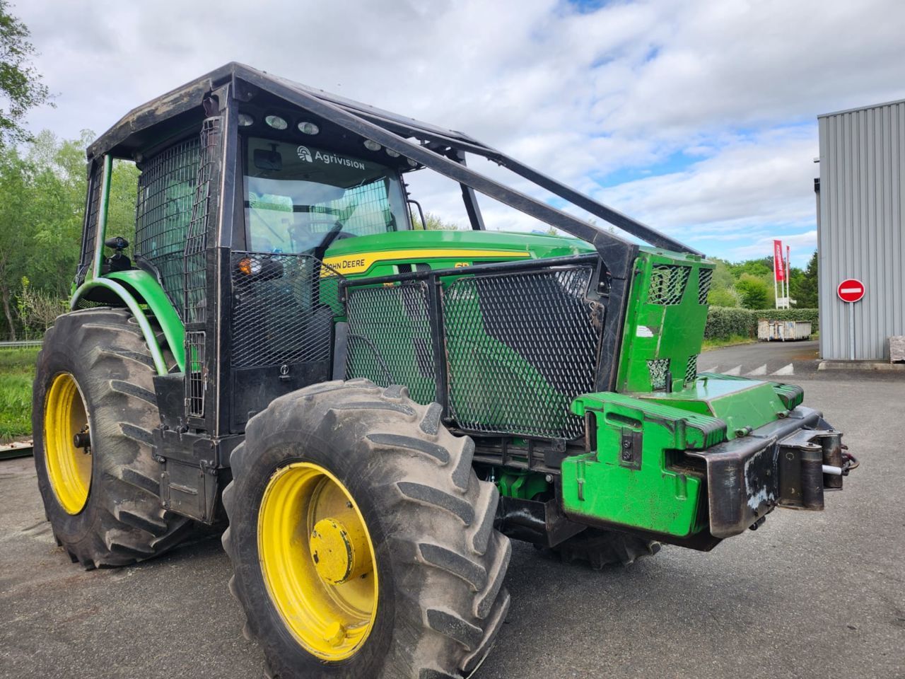 John Deere 6R 175 Tractor €125,000