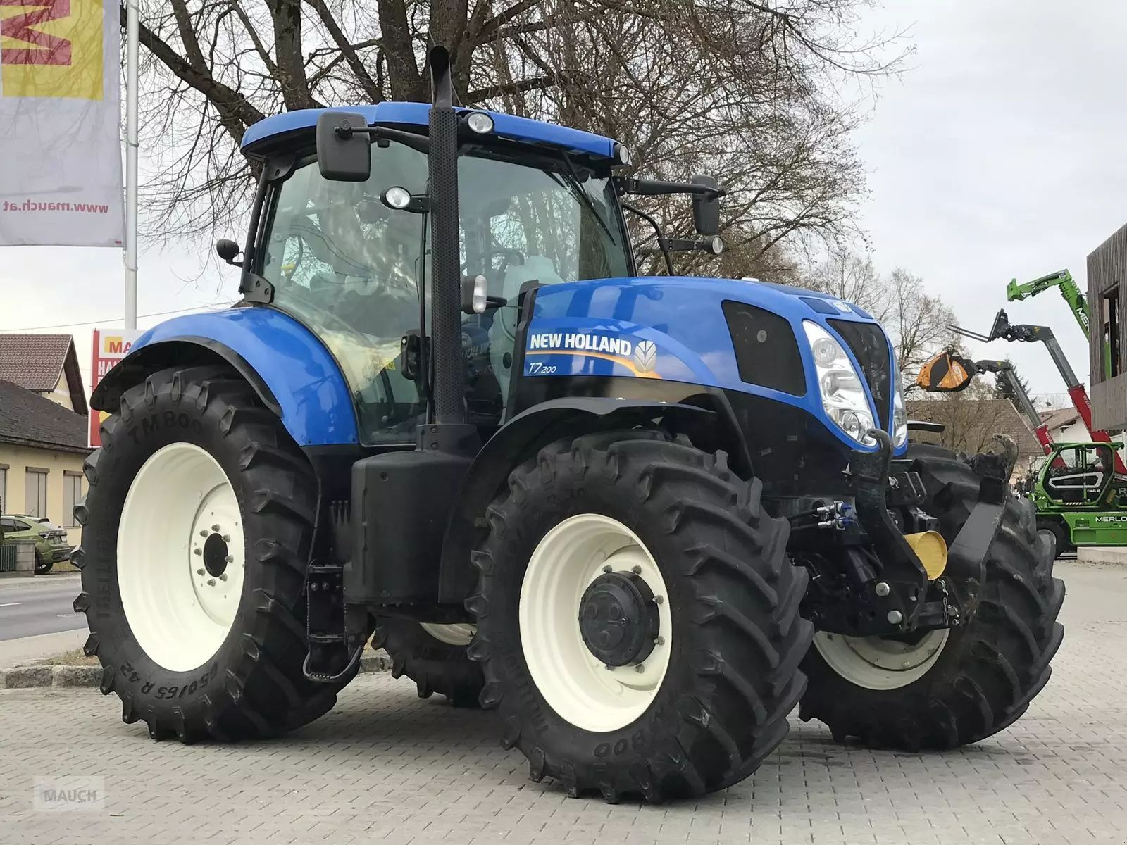 E-FARM: New Holland T7.200 - Traktor - id Q7DZAAX - 75.221 € - Baujahr: 2011 - Abgelesene Motorstunden: 2.010,Motorleistung (PS): 202,Österreich