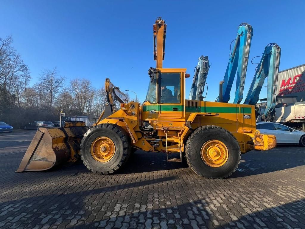 VOLVO l90c Wheel loader €25,000