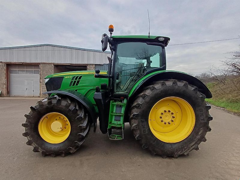 John Deere 6210 R Tractor €41,500