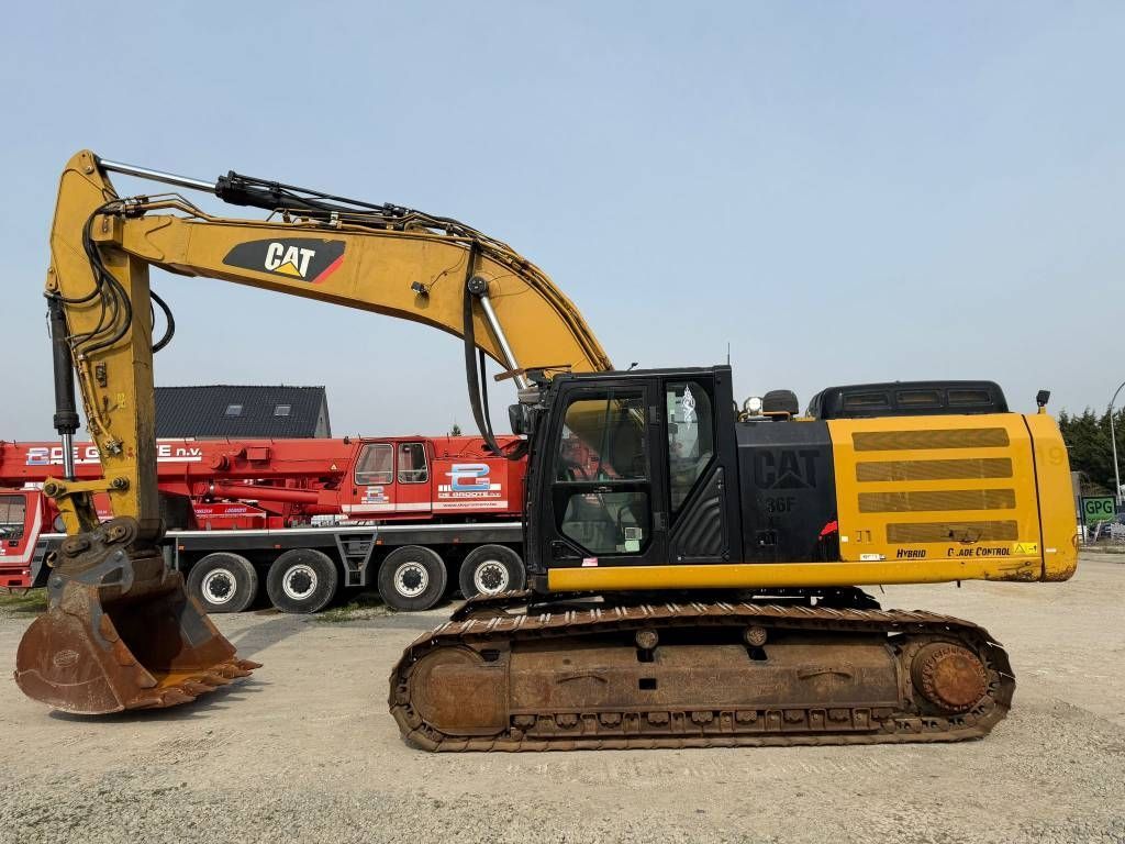Caterpillar 336 f l xe Excavator pe șenile 70.000 EUR