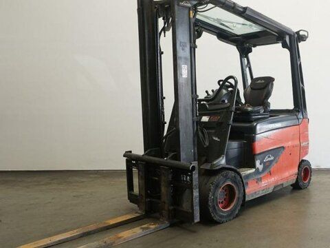 E-FARM: Linde e 30 rl 387 - Вилочный погрузчик - id HYWEE5M - 15 600 € - Год выпуска: 2017 - Отработанные часы: 6 501,Германия