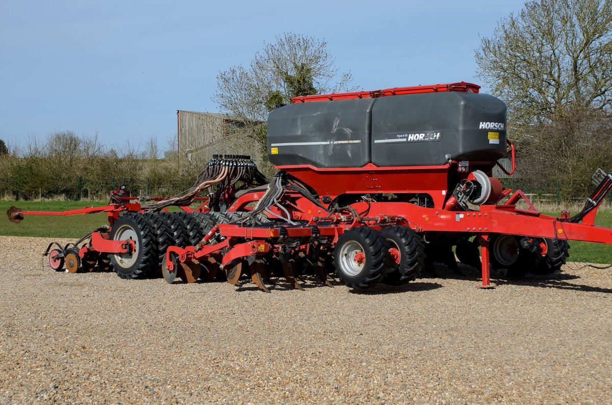 E-FARM: HORSCH Focus 6 TD - Burghiu direct - id RQDZIDH - 74.673 EUR - Anul: 2016 - Regatul Unit