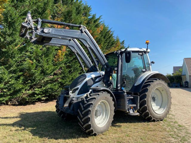 E-FARM: Valtra N135 Active - Traktor - id VDL1XRA - 85.000 € - Baujahr: 2022 - Abgelesene Motorstunden: 1.365,Motorleistung (PS): 135,Frankreich
