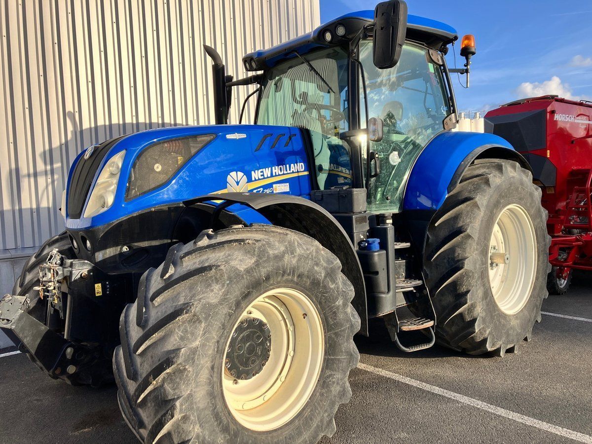 New Holland T7.260 Tractor €70,000