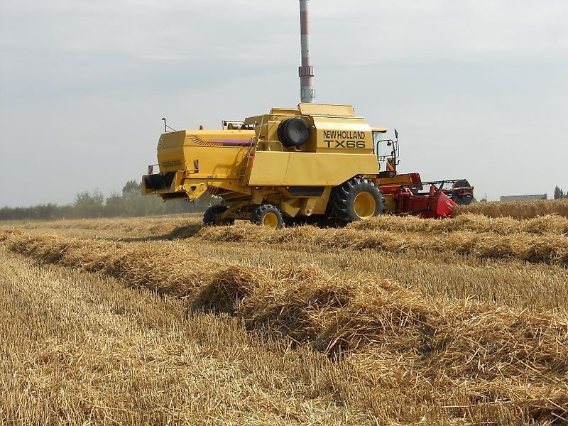 New Holland TX 66 Kombájn