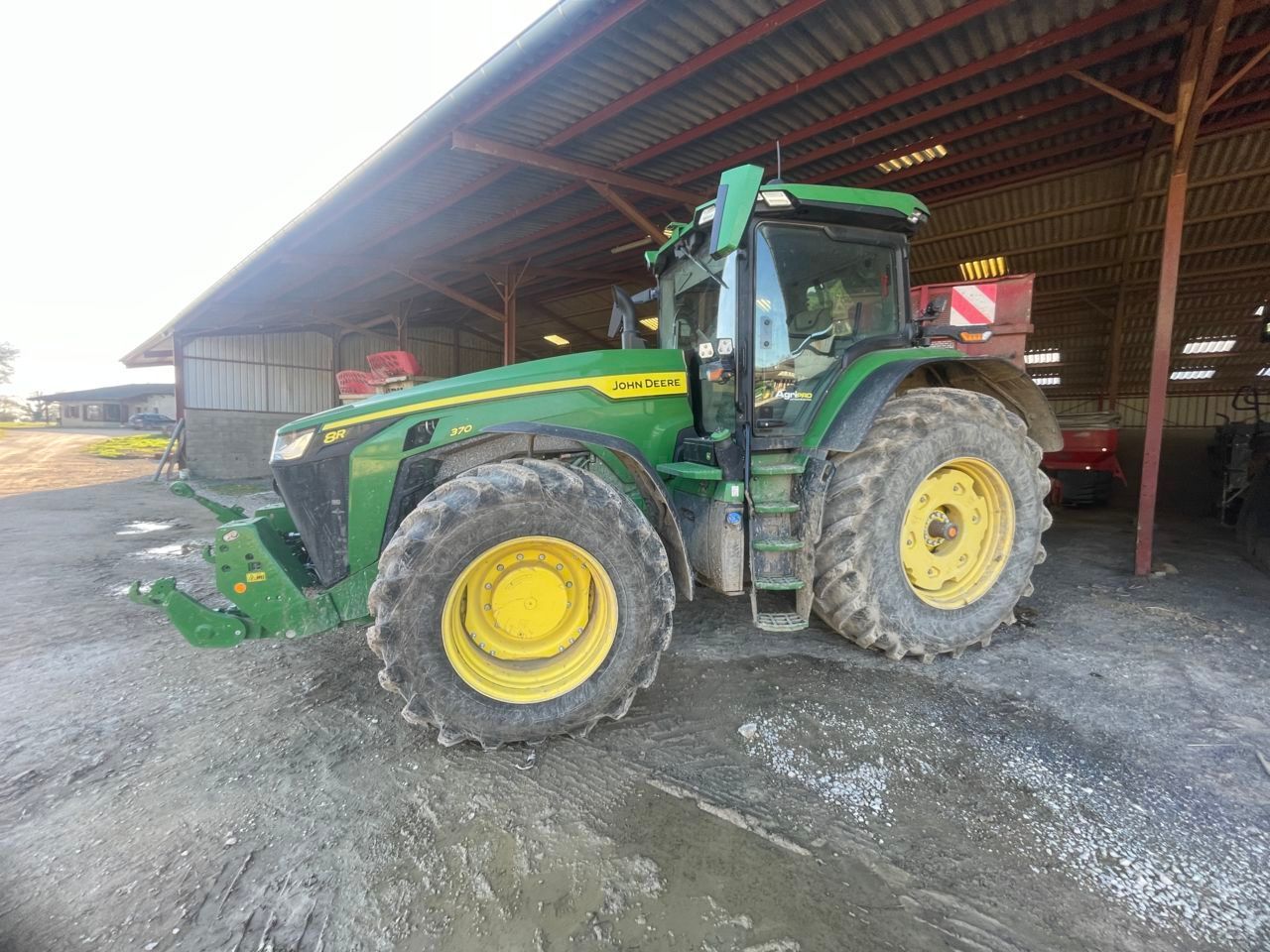 John Deere 8R 370 Tractor 235.000 €