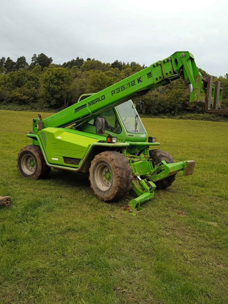 E-FARM: Merlo p35.12k - Încărcător telescopic - id 2UZN5GM - 27.000 EUR - Anul: 2005 - Citeste ore: 5.882,Franța