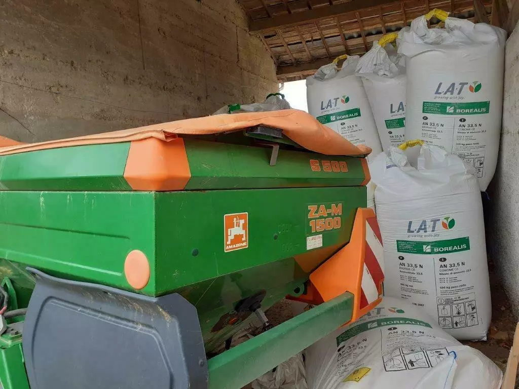 Amazone distributeur d'engrais zam profis special amazone fertiliserspreaders €5,000