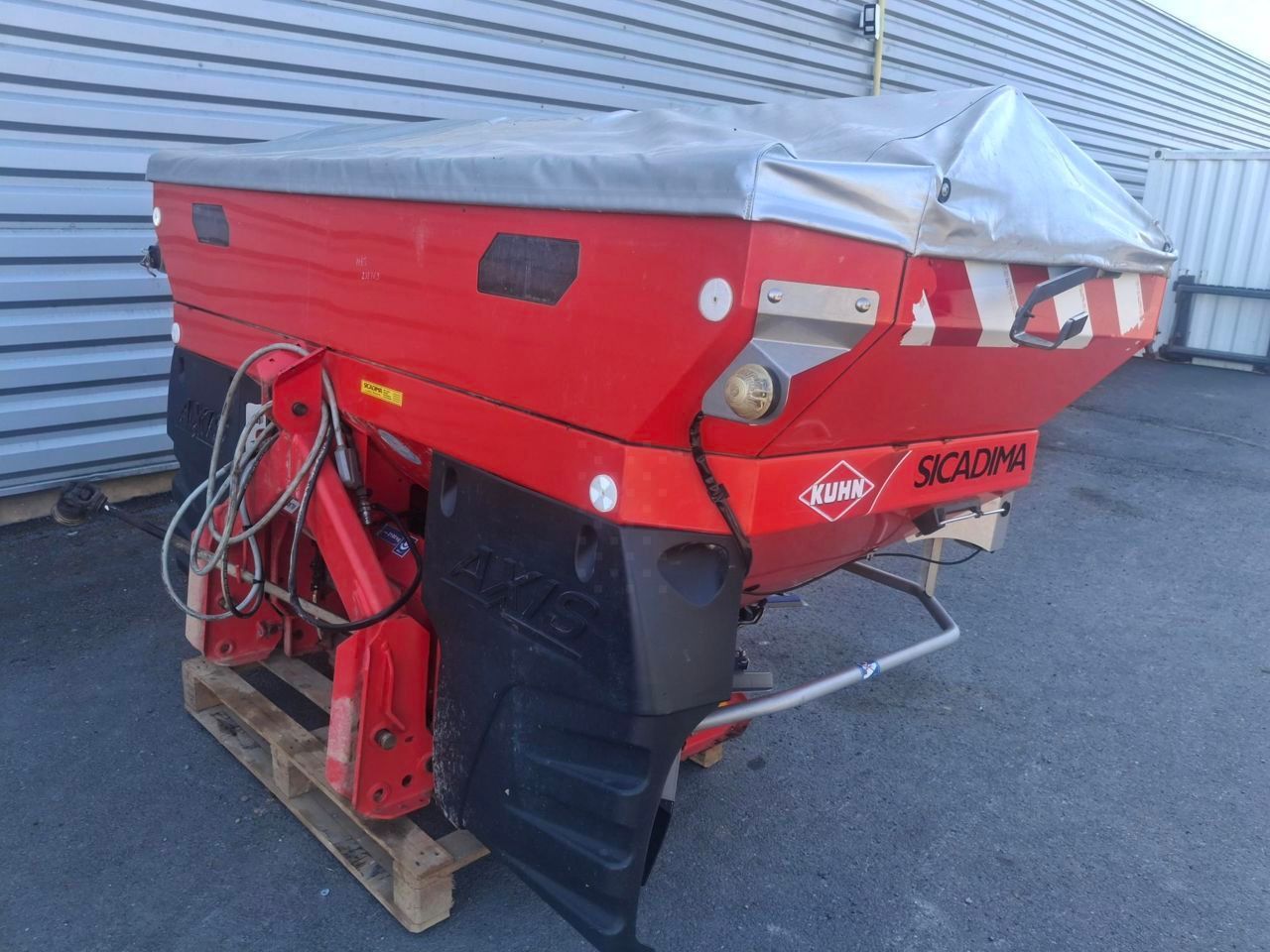 Kuhn axis 20.1 w Rozsiewacz nawozów 5900 €