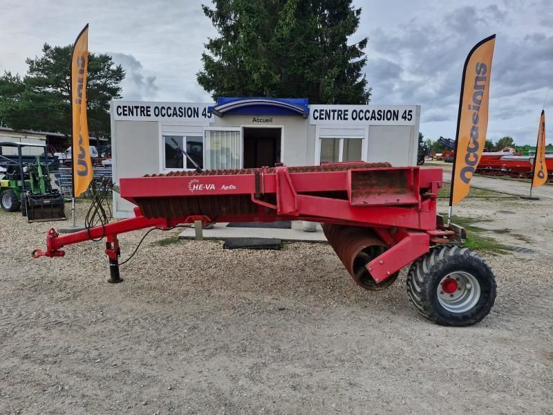 HE-VA tip-roller 8,2m Prasy i wały 9800 €