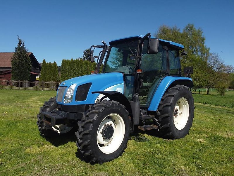 New Holland TL 70 A Traktor 23 000 €