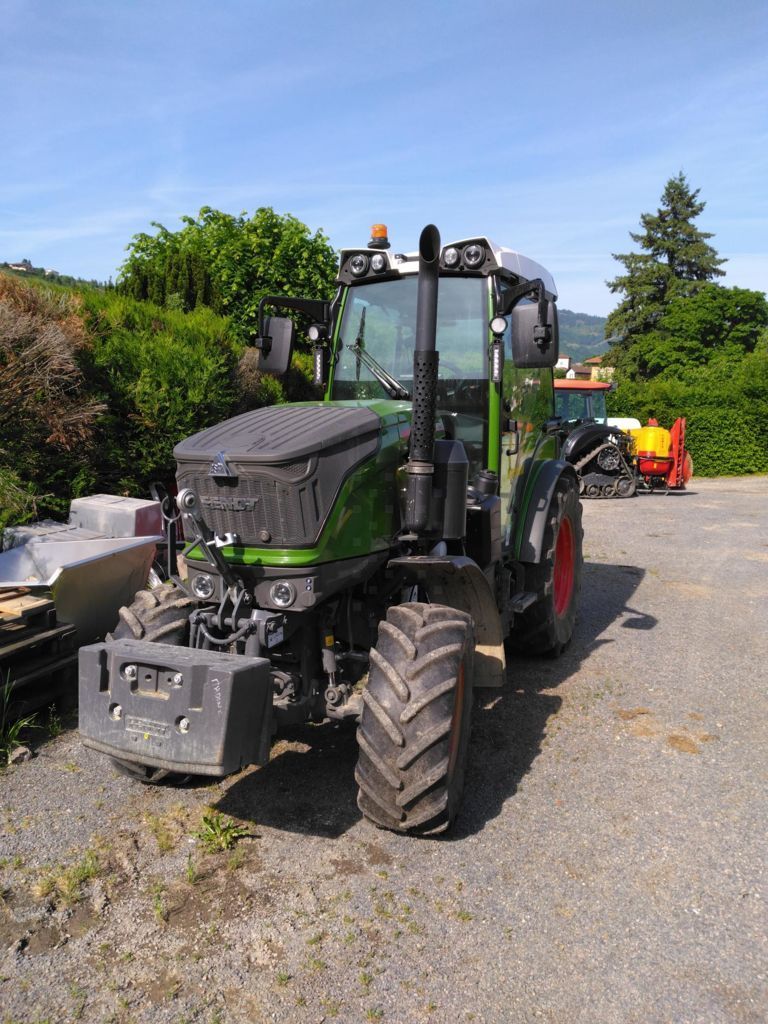 Fendt 209 V Vario Tractor €80,000