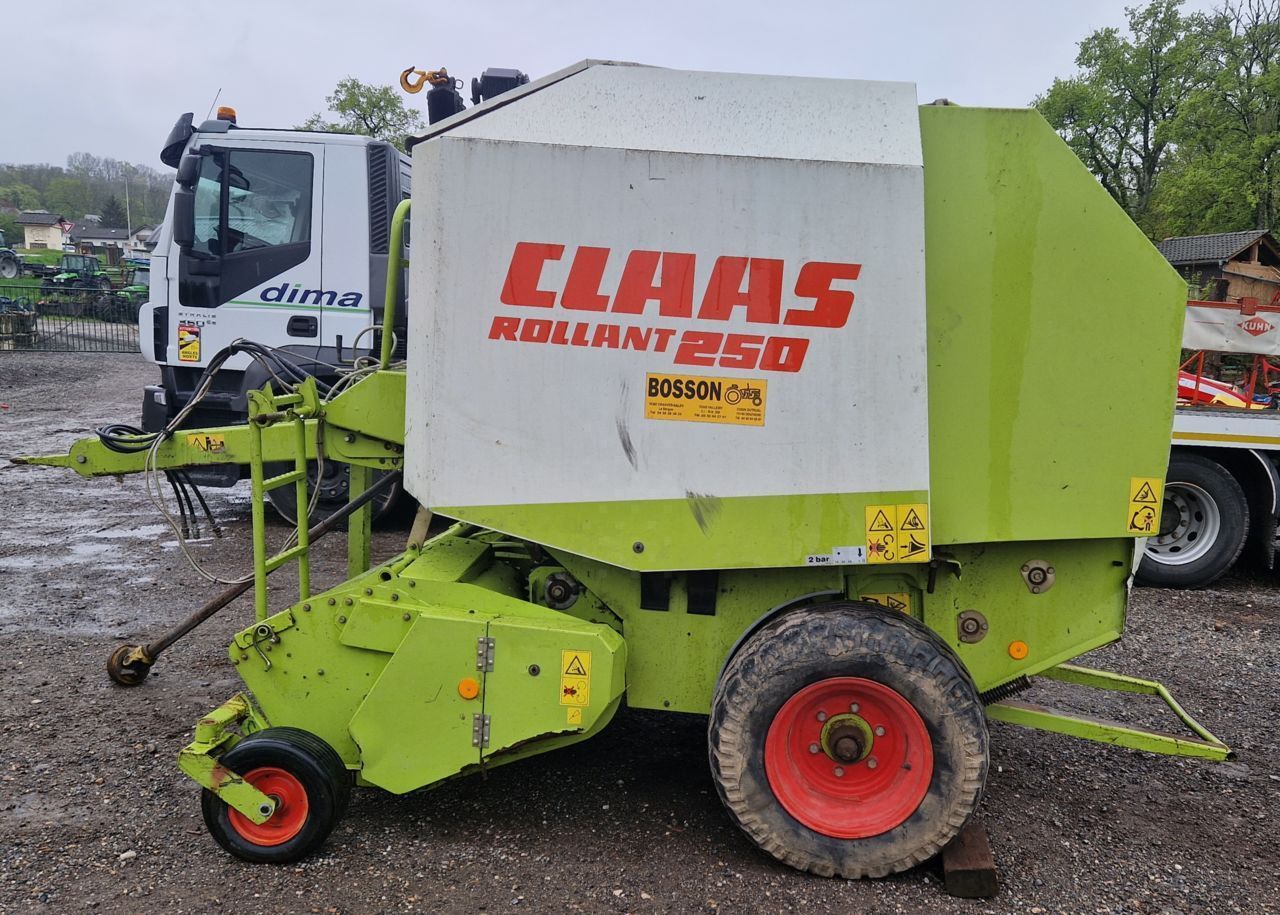 Claas Rollant 250 Baler €10,000