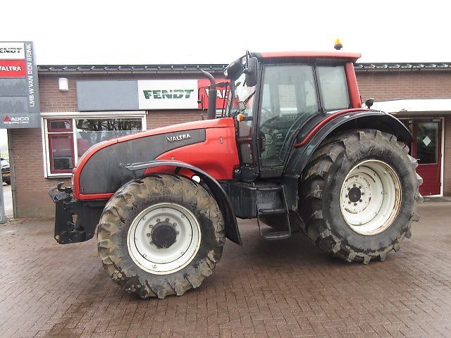 E-FARM: Valtra T191 - Traktor - id YX6QHIY - 29 000 € - Rok produkcji: 2008 - Motogodziny: 17 996,Niderlandy
