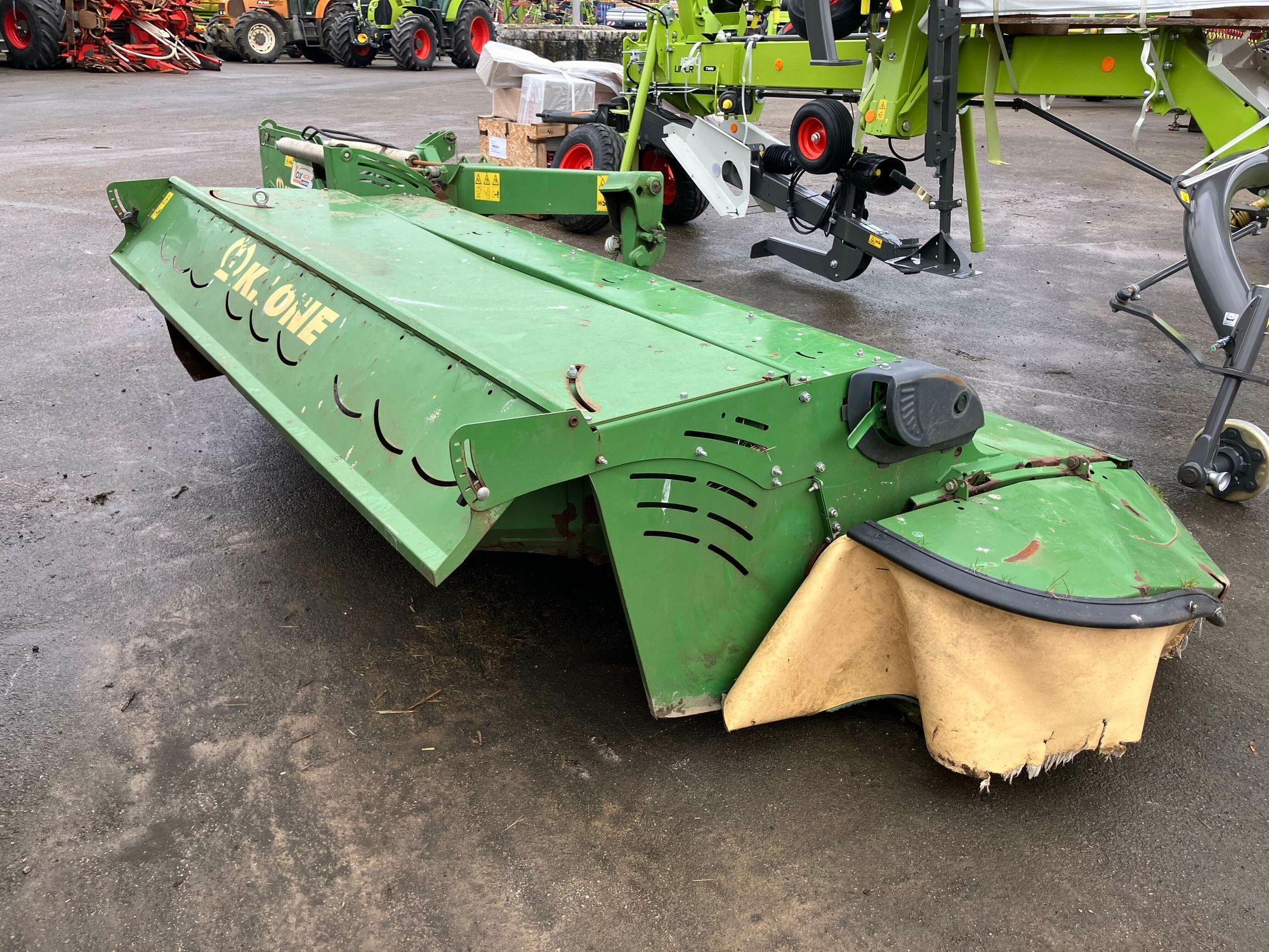 E-FARM: Krone easy cut r 320 - Mähwerk - id DFK2TID - 8.700 € - Baujahr: 2022