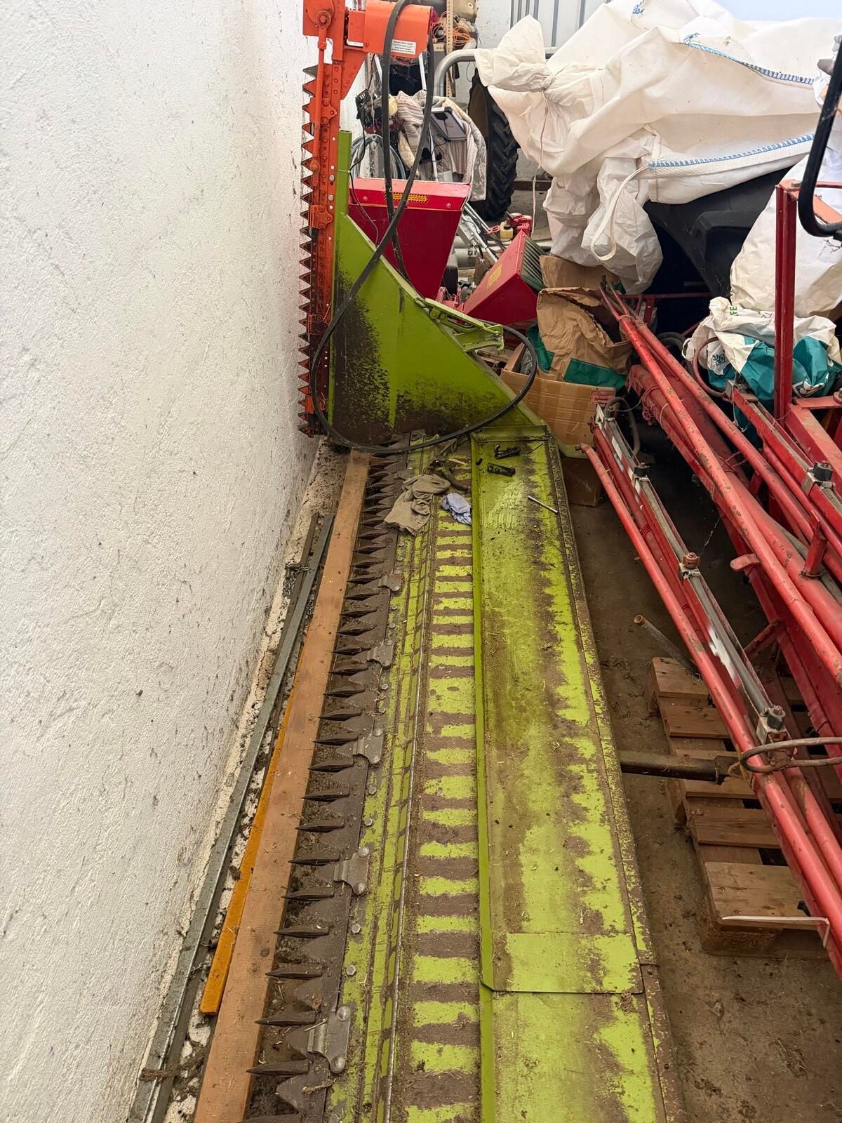 Claas Header €5,000
