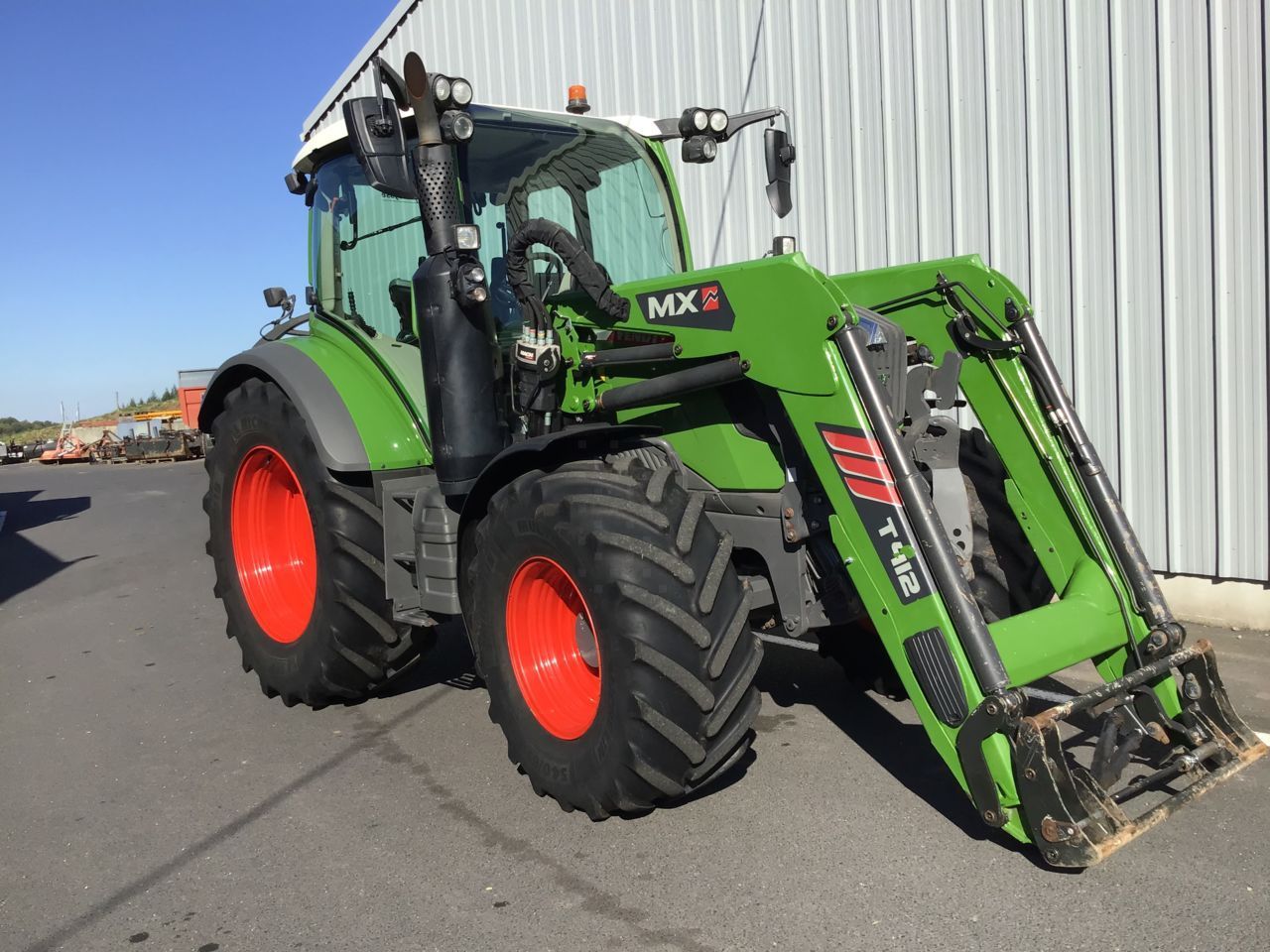 E-FARM: Fendt 312 - Traktor - id NTSHHDY - 94.000 € - Baujahr: 2023 - Abgelesene Motorstunden: 2.640,Motorleistung (PS): 120,Frankreich