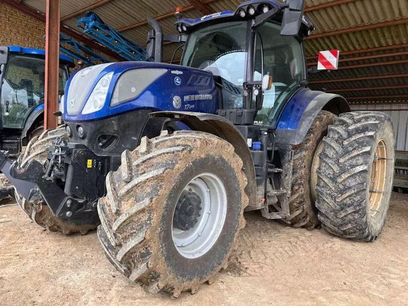 E-FARM: New Holland T7.245 - Tractor - id LIBHI8V - 155.000 € - Año: 2023 - Horas: 500,Potencia del motor: 200,Francia