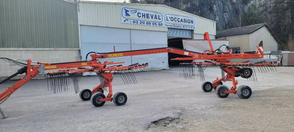 E-FARM: Kuhn GA 7932 - Andaineur - id QAUJUFD - 12 000 € - Année: 2012 - France