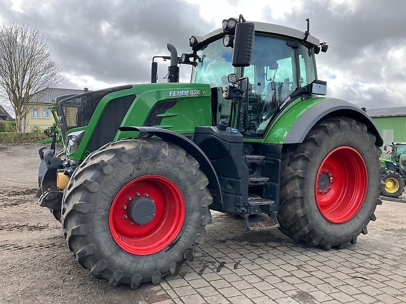 Fendt 828 Vario Profi Plus Tractor €105,000