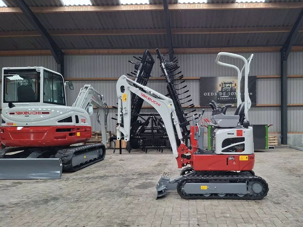 Takeuchi TB 210 R Mini escavatore 22.500 €