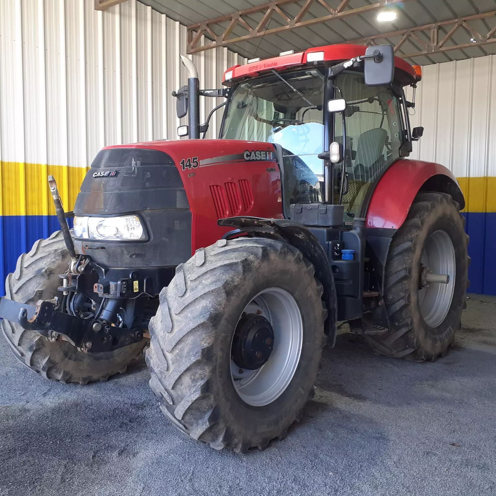 E-FARM: Case IH Puma 145 - Tractor - id FCESGQM - €59,500 - Year of construction: 2013 - Engine hours: 4,600,Engine power (HP): 1,350,France