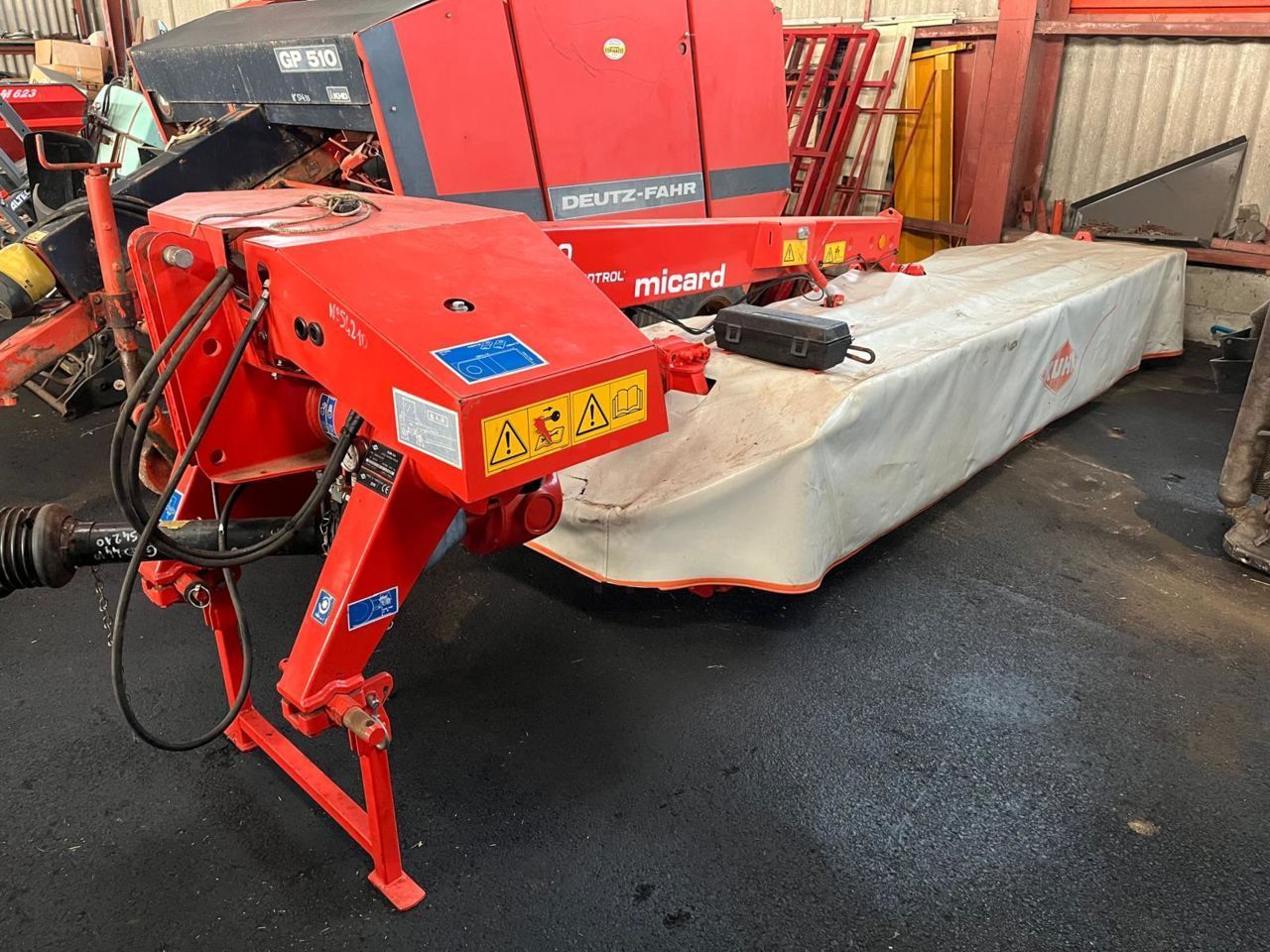 E-FARM: Kuhn gmd 4410 - Косачка - id PNPBIAJ - 12 000 € - Година на построяване: 2016 - Франция