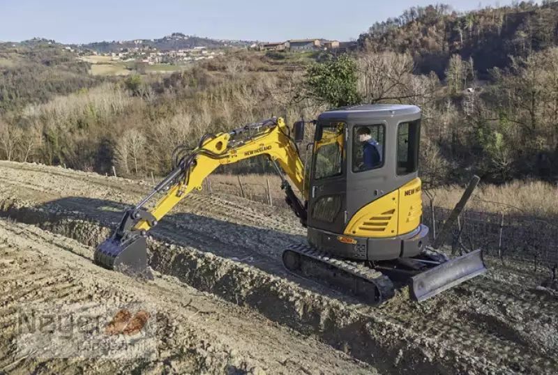 E-FARM: New Holland e26c - Gravemaskine andet - id X6DMCMZ - Produktionsår: 2022 - Motoreffekt (HP): 18,Tyskland