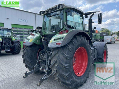 E-FARM: Fendt 718 Vario - Τρακτέρ - id JPEC5FJ - 126.900 € - Χρονία: 2016 - Μετρητής ωρών: 3.385,Ισχύς κινητήρα: 181,Γερμανία