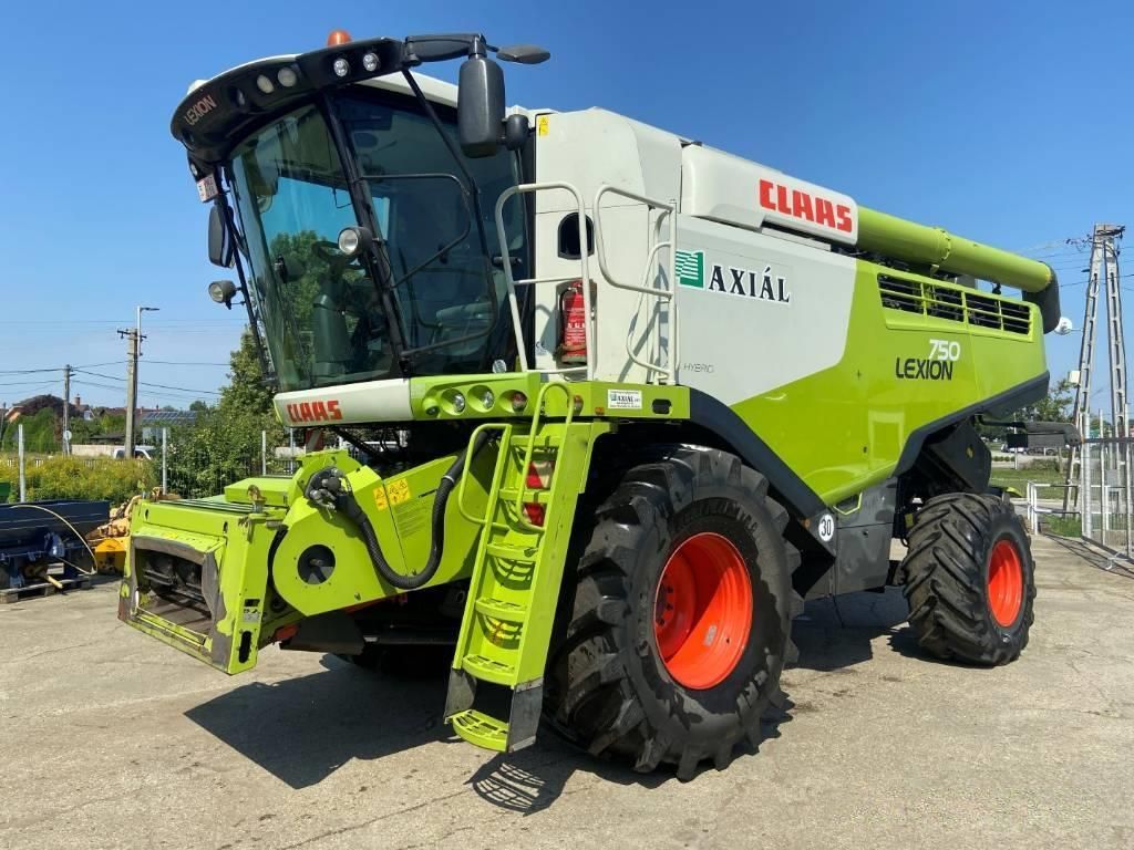 E-FARM: Claas Lexion 750 - Moissoneuse-batteuse - id WUG6ZHL - 171 692 € - Année: 2017 - Lecture du nombre d'heure: 2 808,Puissance du moteur (chevaux): 435,Hongrie
