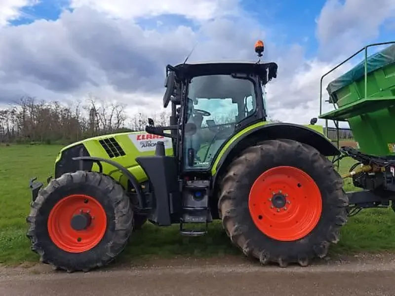 E-FARM: Claas Arion 630 CMATIC - Tracteur - id HIVKL3P - 95 000 € - Année: 2018 - Lecture du nombre d'heure: 2 700,Puissance du moteur (chevaux): 165,France