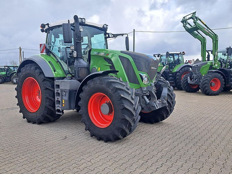 Fendt 828 Vario Profi Plus Trattore 167.983 €