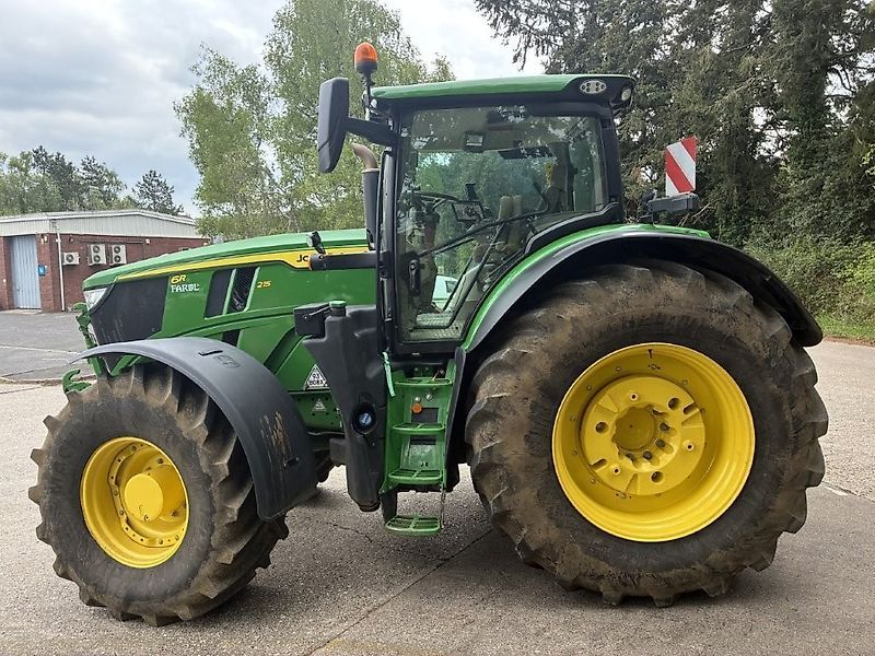 John Deere 6R 215 Tractor €186,971