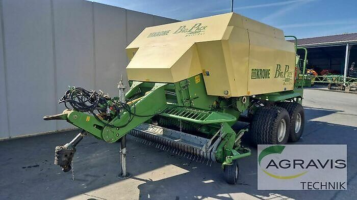 E-FARM: Krone big pack 120-80 - Presse à balles - id YJN8ILD - 21 500 € - Année: 2000 - Balles produites: 43 830,Allemagne