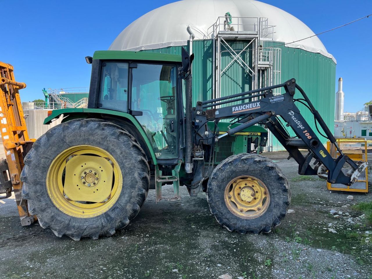 E-FARM: John Deere 6310 - Traktor - id 1C8KKPA - Rok produkcji: 2007 - Motogodziny: 5100,Włochy