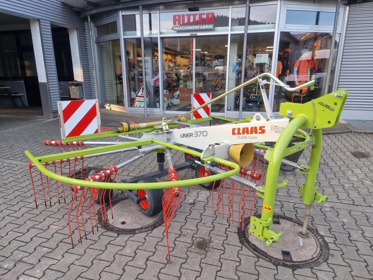 Claas Liner 370 Tandem Rendterítő 6100 EUR