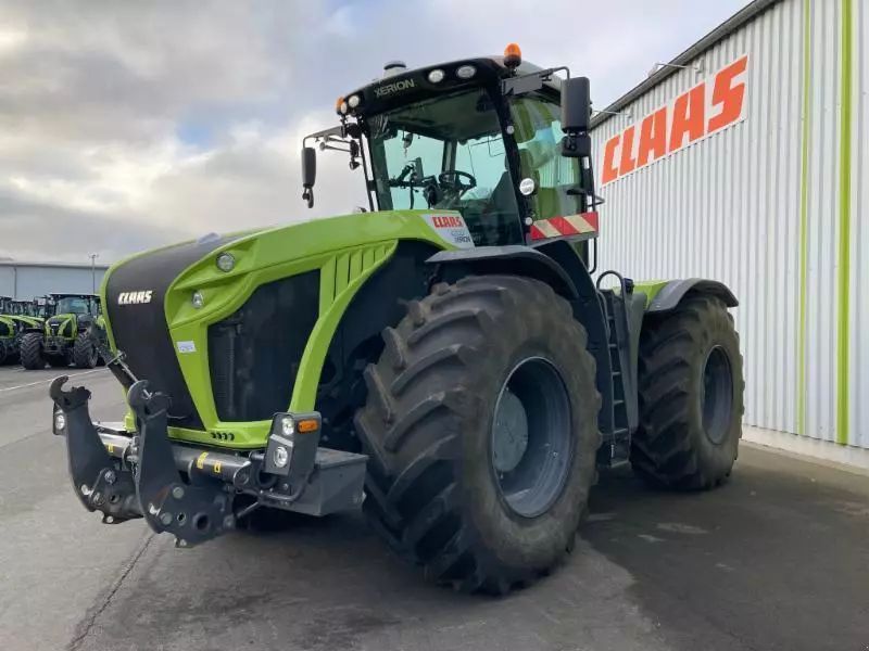 E-FARM: Claas Xerion 4200 TRAC VC - Tractor - id Q4SIEPA - 259.500 EUR - Anul: 2022 - Citeste ore: 2.619,Muterea motorului: 458,Germania
