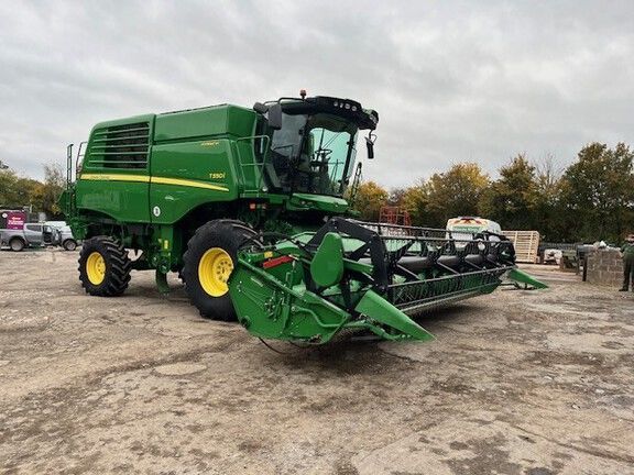 John Deere T 550 Combină de recoltat 229.892 EUR