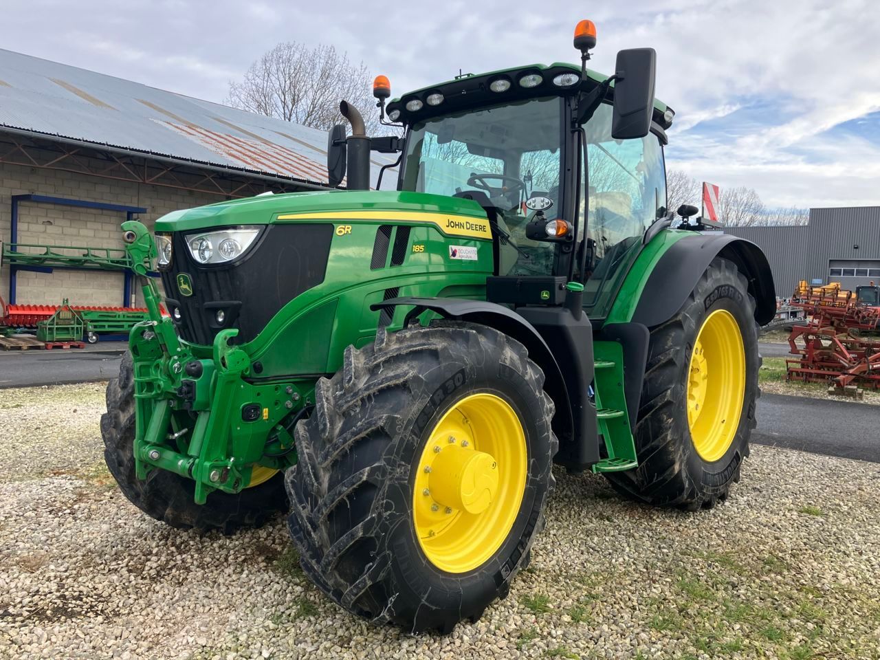 E-FARM: John Deere 6R 185 - Traktor - id R3ZHNRN - 142.000 € - Baujahr: 2023 - Abgelesene Motorstunden: 1.400,Motorleistung (PS): 204,Frankreich