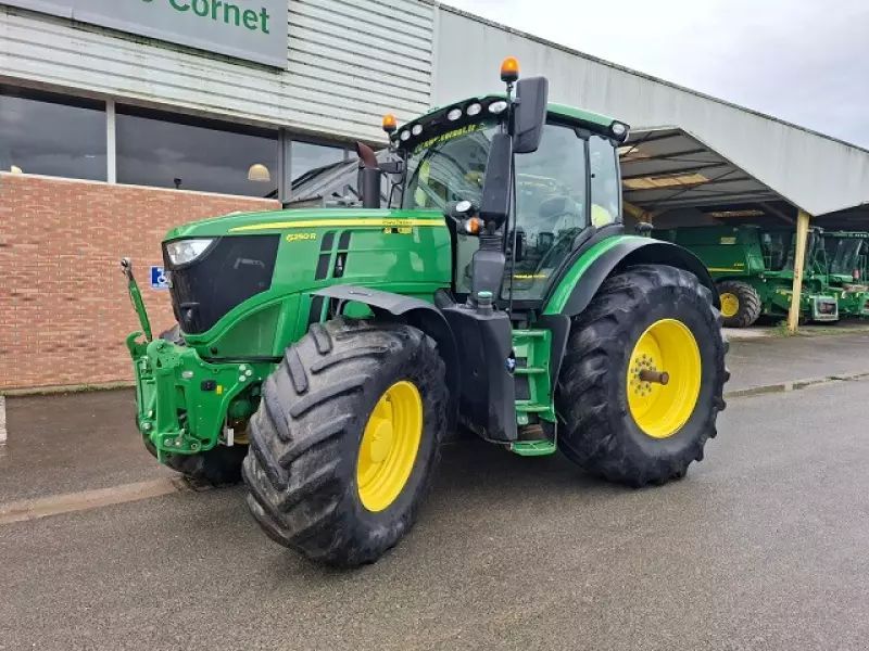John Deere 6250 R Tractor €135,000