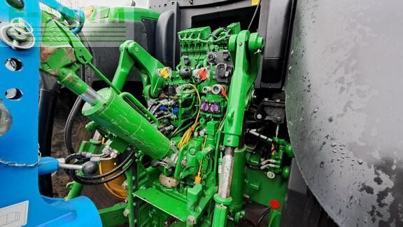 John Deere 6230 R Tractor €142,443